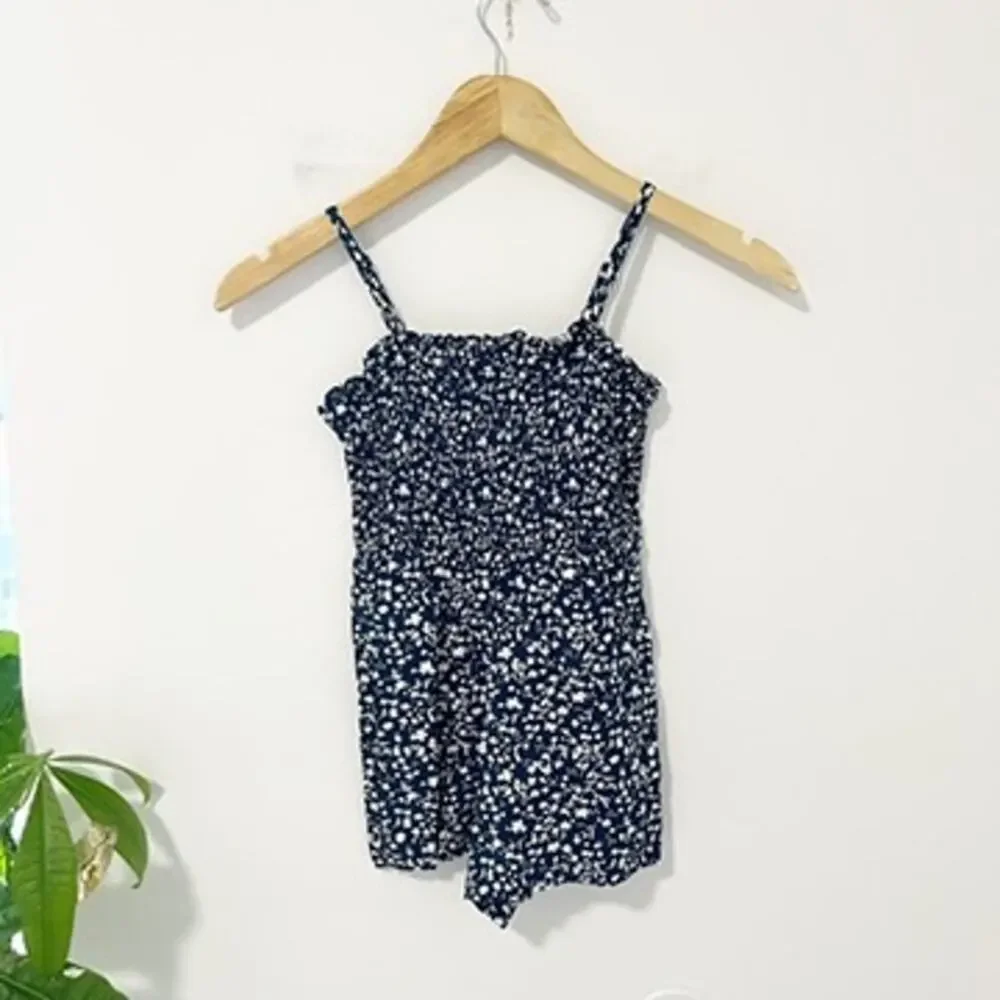 Old Navy Girl's Blue & White Flora Print Smocked Romper Size Small